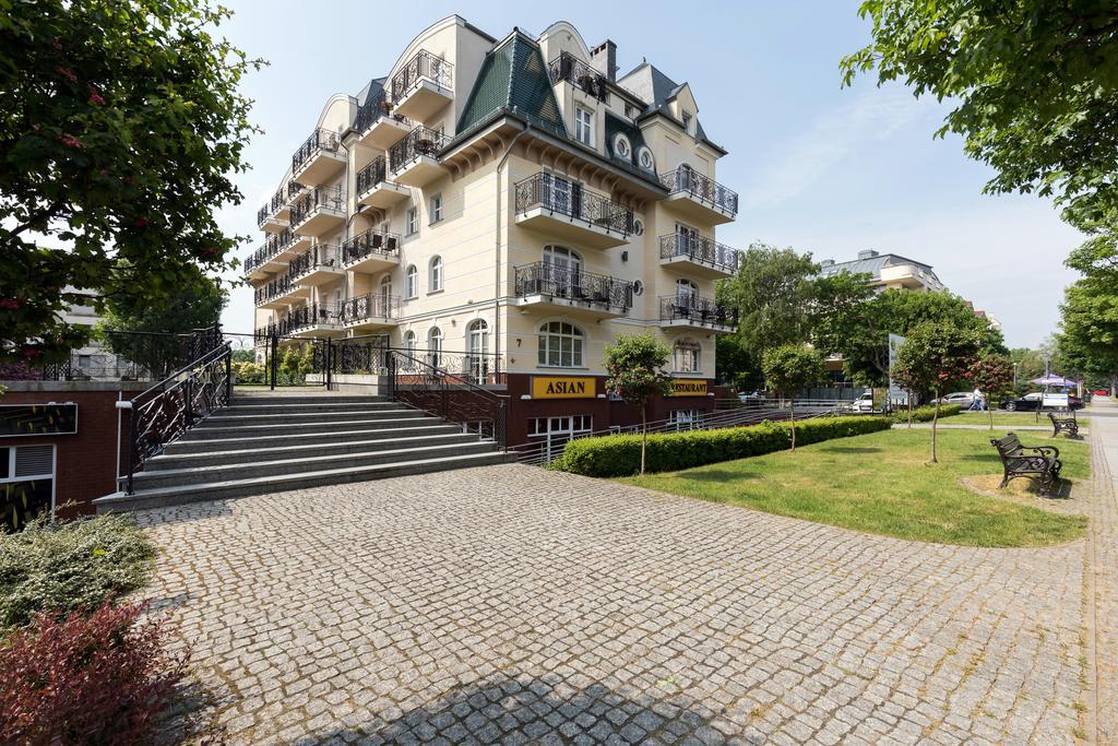 Apartamenty Trzy Korony By Noclegi Renters Świnoujście Екстериор снимка